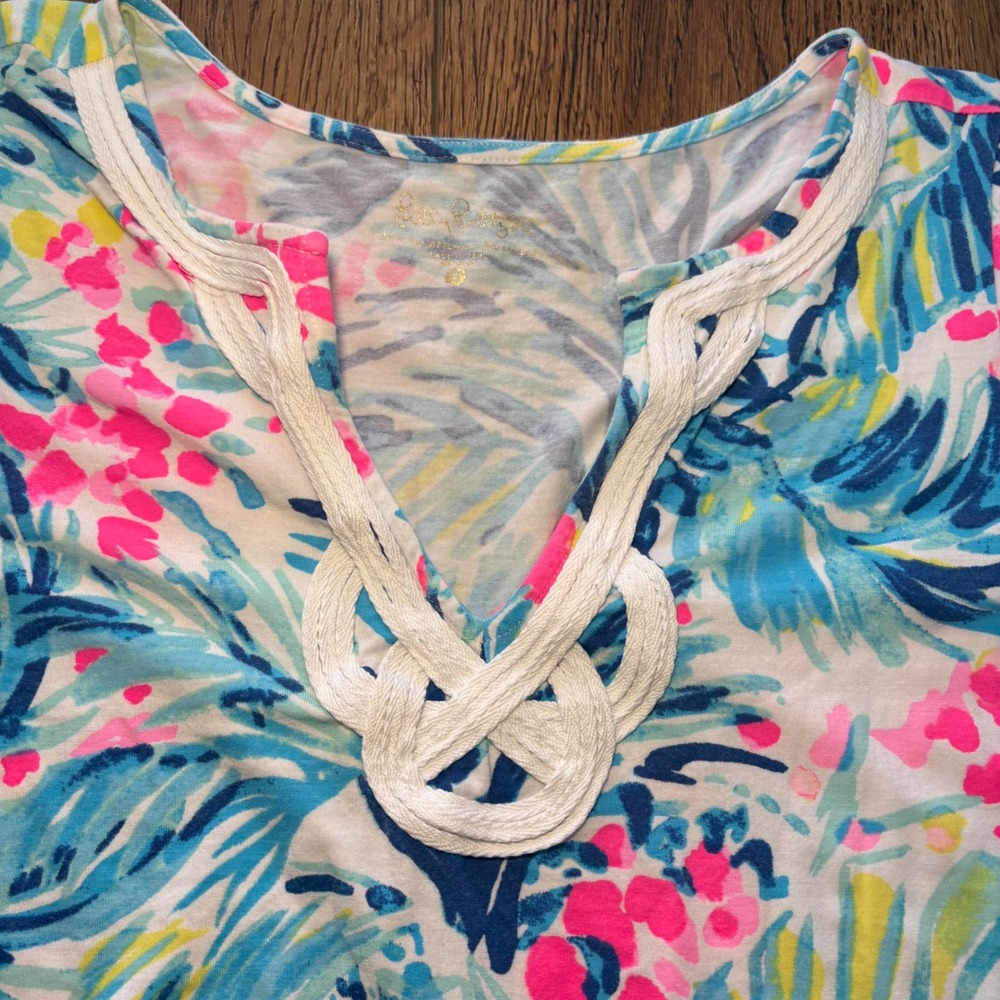 Lilly Pulitzer Top Womens S Brewster Serene Blue Tippy Tropical Resort Cruise‎ - Picture 2 of 8
